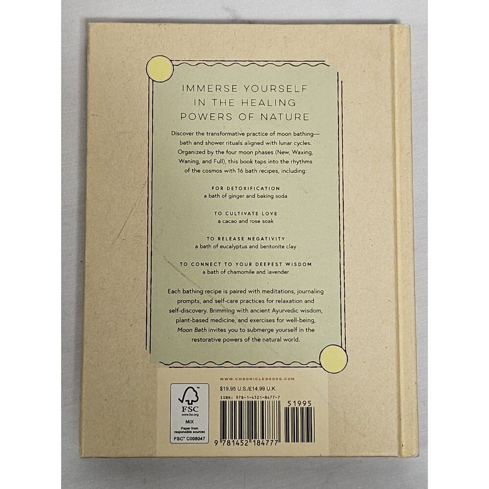 Moon Bath : Bathing Rituals and Recipes for Relaxation and Vitality - Picture 3 of 16
